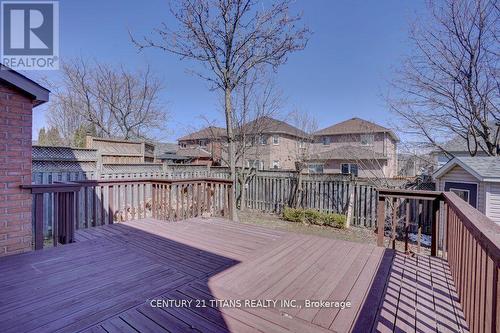 39 Thames Dr, Whitby, ON - Outdoor With Deck Patio Veranda