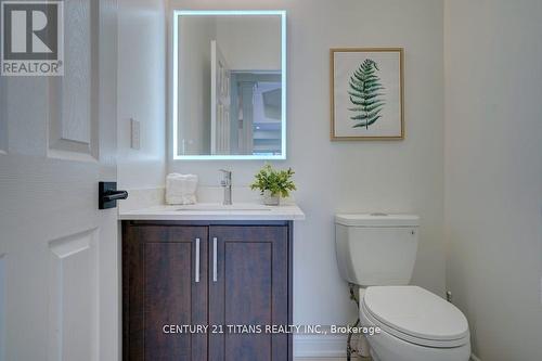 39 Thames Dr, Whitby, ON - Indoor Photo Showing Bathroom