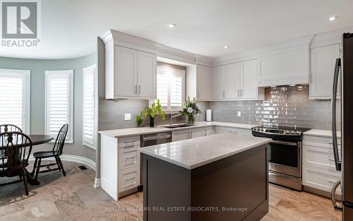 93 Hutton Cres, Caledon, ON - Indoor Photo Showing Kitchen With Upgraded Kitchen