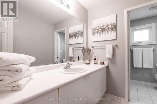 93 Hutton Cres, Caledon, ON - Indoor Photo Showing Bathroom