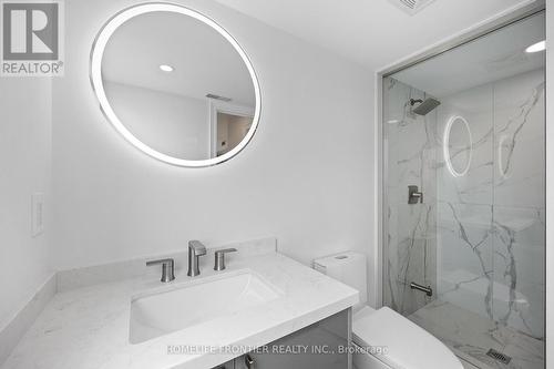 #1514 -15 North Park Rd, Vaughan, ON - Indoor Photo Showing Bathroom