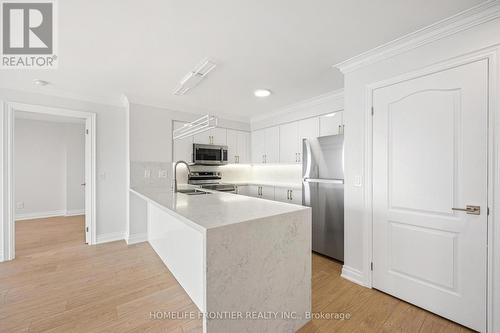#1514 -15 North Park Rd, Vaughan, ON - Indoor Photo Showing Kitchen