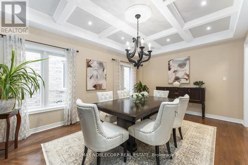 36 Venice Gate Dr, Vaughan, ON - Indoor Photo Showing Dining Room