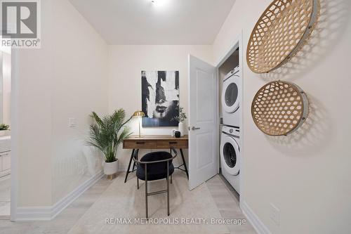 #604 -9075 Jane St, Vaughan, ON - Indoor Photo Showing Laundry Room