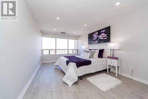 #1406 -8501 Bayview Ave, Richmond Hill, ON - Indoor Photo Showing Bedroom