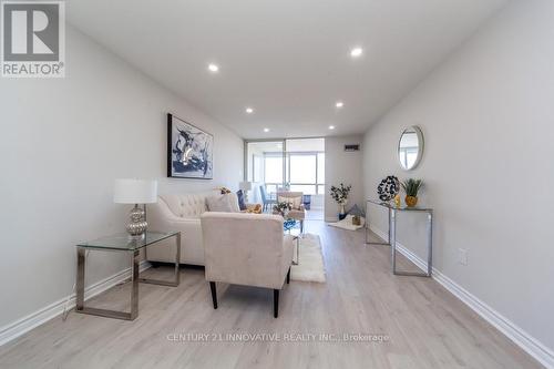 #1406 -8501 Bayview Ave, Richmond Hill, ON - Indoor