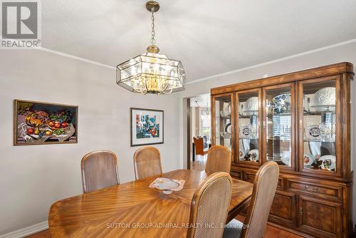4 Parklawn Cres, Markham, ON - Indoor Photo Showing Dining Room