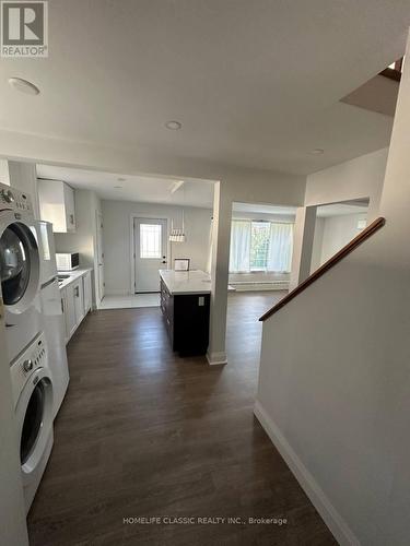 249 Richmond St, Richmond Hill, ON - Indoor Photo Showing Laundry Room