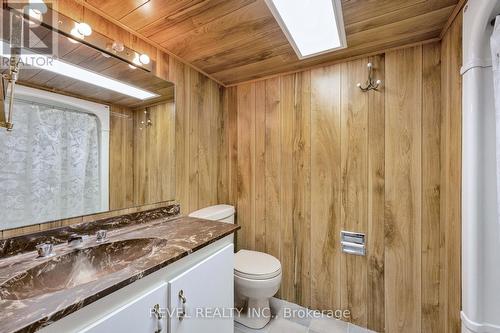 1614 Tiny Beaches Road N, Tiny, ON - Indoor Photo Showing Bathroom
