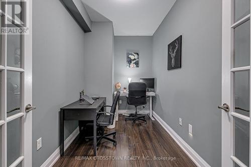 #208 -720 Yonge St, Barrie, ON - Indoor Photo Showing Office