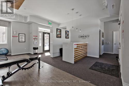 #208 -720 Yonge St, Barrie, ON - Indoor Photo Showing Other Room