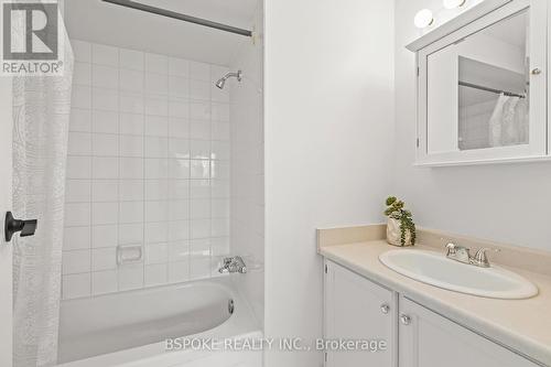 17 Wax Myrtle Way, Toronto, ON - Indoor Photo Showing Bathroom
