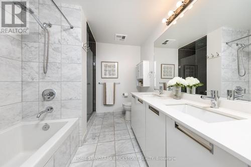 4404 - 33 Charles Street E, Toronto, ON - Indoor Photo Showing Bathroom