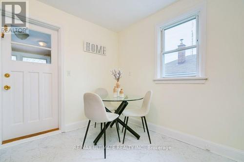224 College Ave, Oshawa, ON - Indoor Photo Showing Dining Room