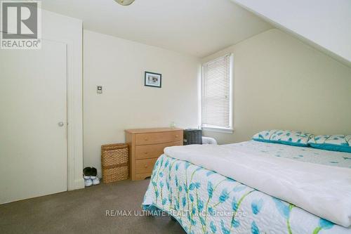224 College Ave, Oshawa, ON - Indoor Photo Showing Bedroom
