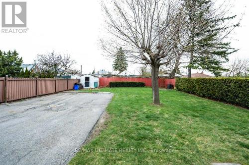 224 College Ave, Oshawa, ON - Outdoor