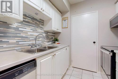 #101 -1530 Pickering Pkwy, Pickering, ON - Indoor Photo Showing Kitchen With Double Sink