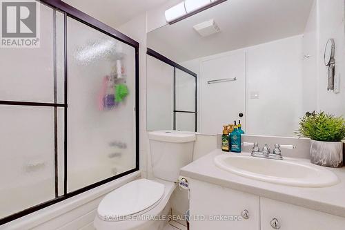 #101 -1530 Pickering Pkwy, Pickering, ON - Indoor Photo Showing Bathroom