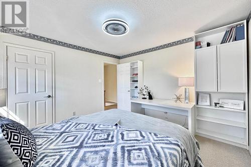 1233 Fieldstone Circ, Pickering, ON - Indoor Photo Showing Bedroom