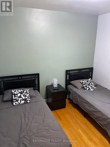 6 Wallbridge Court, Toronto, ON - Indoor Photo Showing Bedroom