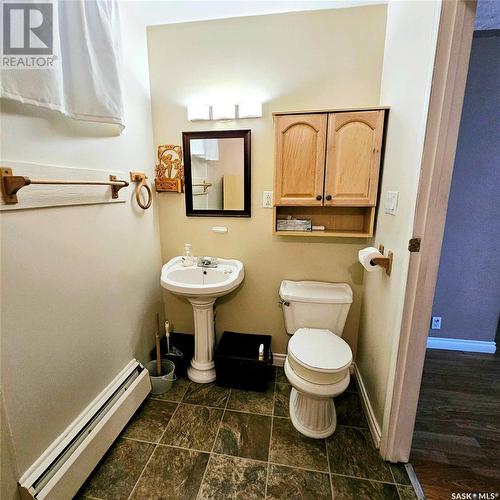 206 Wells Avenue E, Langenburg, SK - Indoor Photo Showing Bathroom