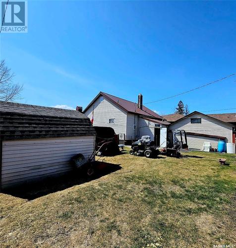 206 Wells Avenue E, Langenburg, SK - Outdoor