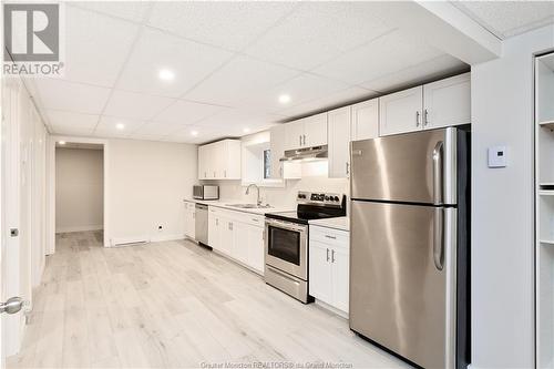 180 Drummond St, Moncton, NB - Indoor Photo Showing Kitchen