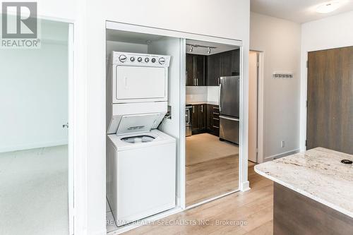2510 - 3985 Grand Park Drive, Mississauga, ON - Indoor Photo Showing Laundry Room
