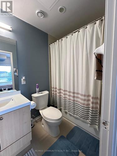 235 - 540 Bur Oak Avenue, Markham, ON - Indoor Photo Showing Bathroom