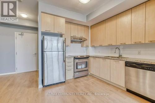 #235 -540 Bur Oak Ave, Markham, ON - Indoor Photo Showing Kitchen With Stainless Steel Kitchen