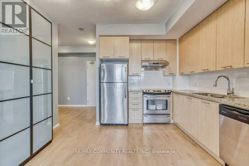 235 - 540 Bur Oak Avenue, Markham, ON - Indoor Photo Showing Kitchen With Stainless Steel Kitchen With Double Sink