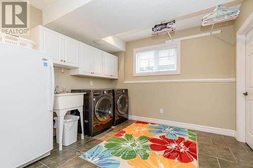 28 Azores Pl, Wasaga Beach, ON - Indoor Photo Showing Laundry Room