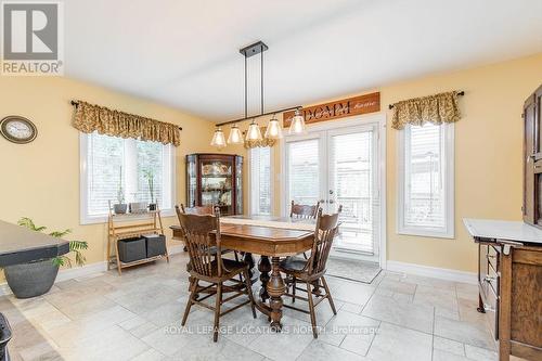 28 Azores Pl, Wasaga Beach, ON - Indoor Photo Showing Dining Room