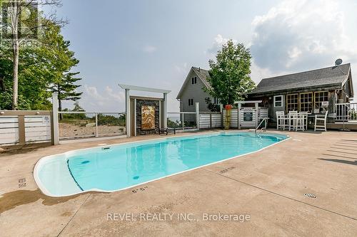 739 Concession 15 Road W, Tiny, ON - Outdoor With In Ground Pool