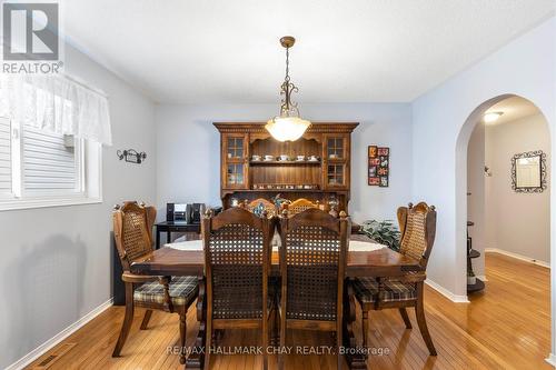 42 Assiniboine Dr, Barrie, ON - Indoor Photo Showing Dining Room