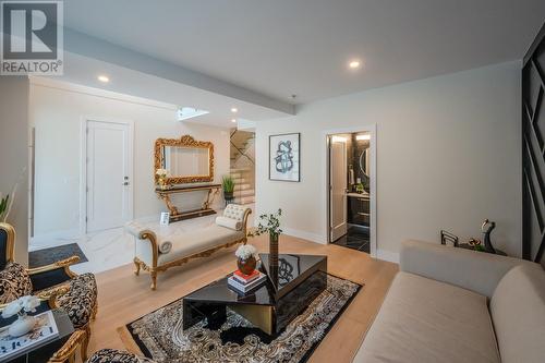 620 Balsam Avenue, Penticton, BC - Indoor Photo Showing Living Room