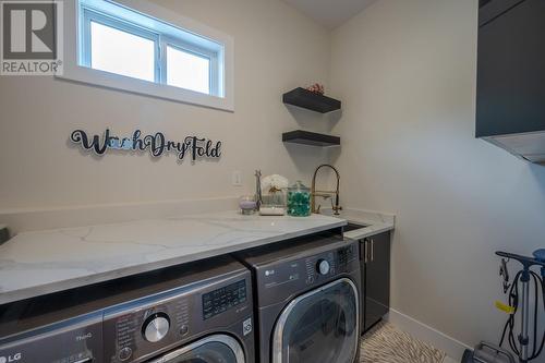620 Balsam Avenue, Penticton, BC - Indoor Photo Showing Laundry Room