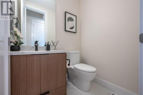 620 Balsam Avenue, Penticton, BC - Indoor Photo Showing Bathroom