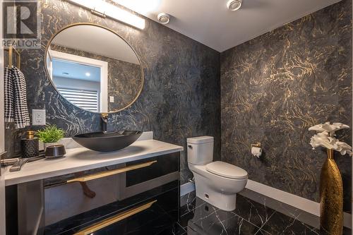620 Balsam Avenue, Penticton, BC - Indoor Photo Showing Bathroom
