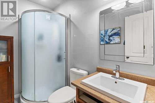 663 Brightsand Crescent, Saskatoon, SK - Indoor Photo Showing Bathroom
