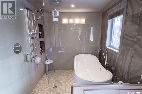 6963 Maple Vista Drive, Regina, SK - Indoor Photo Showing Bathroom
