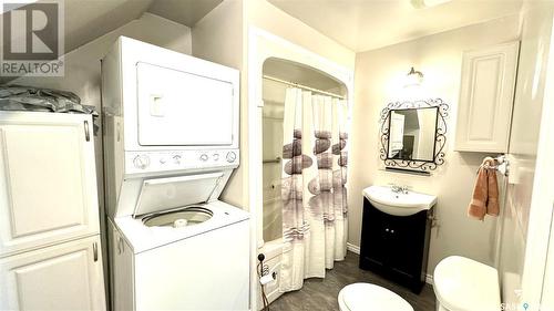 450 Macdonald Avenue, Craik, SK - Indoor Photo Showing Laundry Room