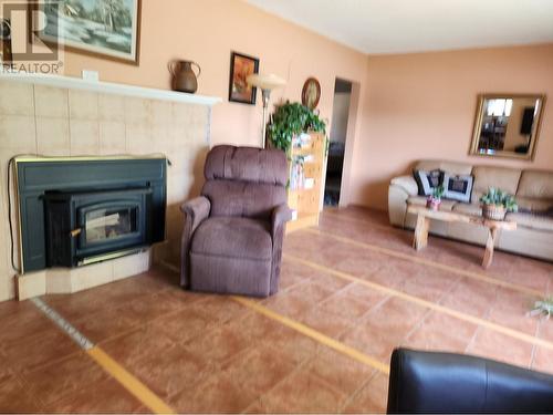 6406 89Th Street, Osoyoos, BC - Indoor Photo Showing Living Room With Fireplace