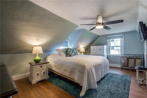 1185 Kohler Road, Cayuga, ON - Indoor Photo Showing Bedroom