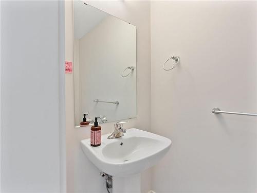 2 Pc Bathroom - 44 Trailside Drive, Townsend, ON - Indoor Photo Showing Bathroom