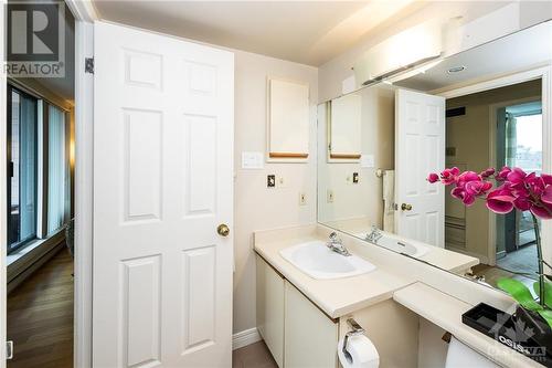 35 Murray Street Unit#315, Ottawa, ON - Indoor Photo Showing Bathroom