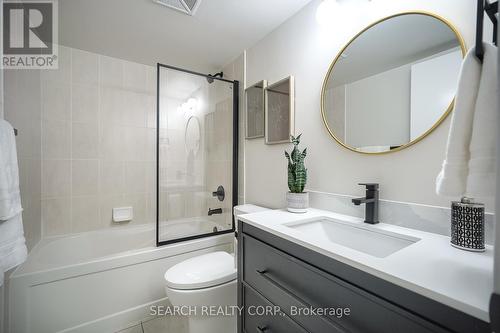 #1028 -60 Heintzman St, Toronto, ON - Indoor Photo Showing Bathroom