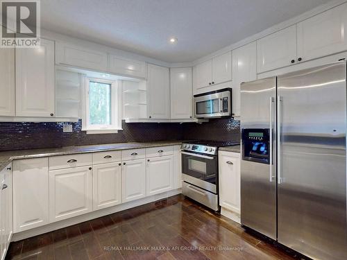 1036 Marley Cres, Burlington, ON - Indoor Photo Showing Kitchen With Stainless Steel Kitchen