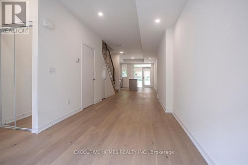 108 - 110 Canon Jackson Drive, Toronto, ON - Indoor Photo Showing Other Room