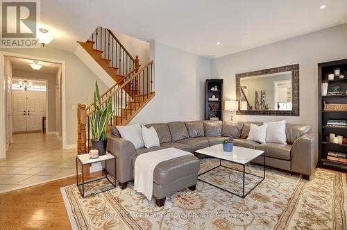 3509 Stonecutter Cres N, Mississauga, ON - Indoor Photo Showing Living Room